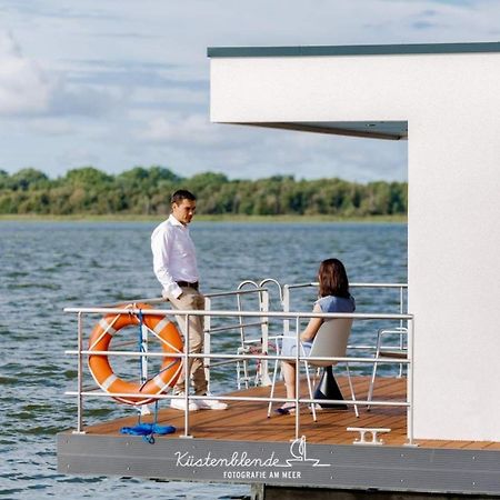 ホテル Hausboot Kranichnest リーブニッツ・ダムガルテン エクステリア 写真